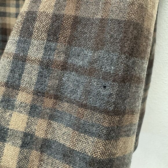 Pendleton Wool Shirt Mens Size M Plaid Brown Gray Distressed Vintage Loop - Picture 9 of 11